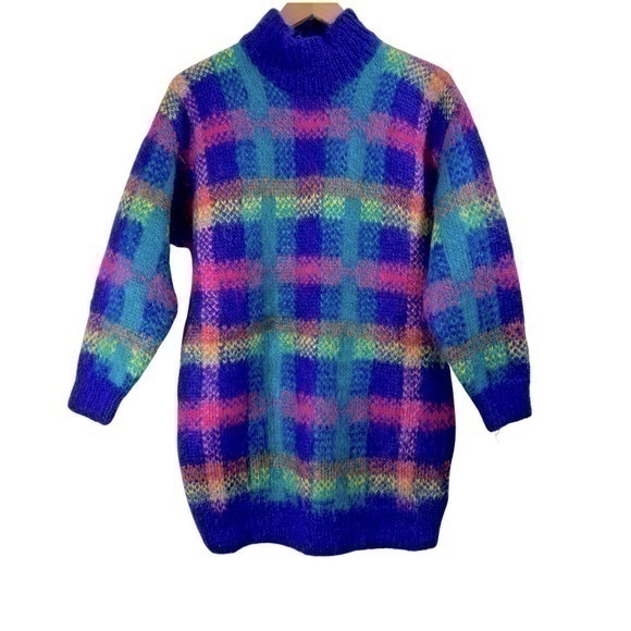 Classiques Sweaters - Vintage Rare Classiques women’s cowl neck tunic/sweater Size M